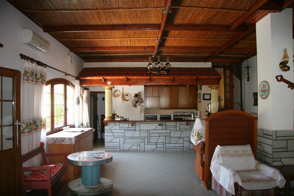 Armonia Hotel Matala Extérieur photo