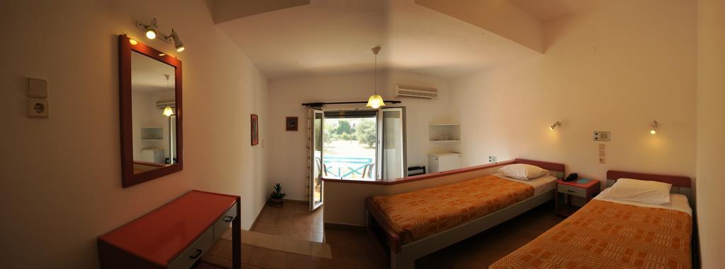 Armonia Hotel Matala Extérieur photo